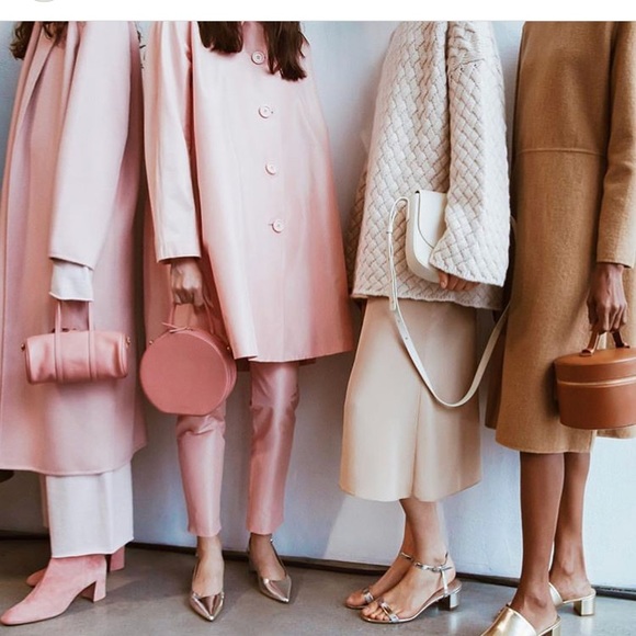 Meet your Posher, Dayanara - Picture 1 of 1